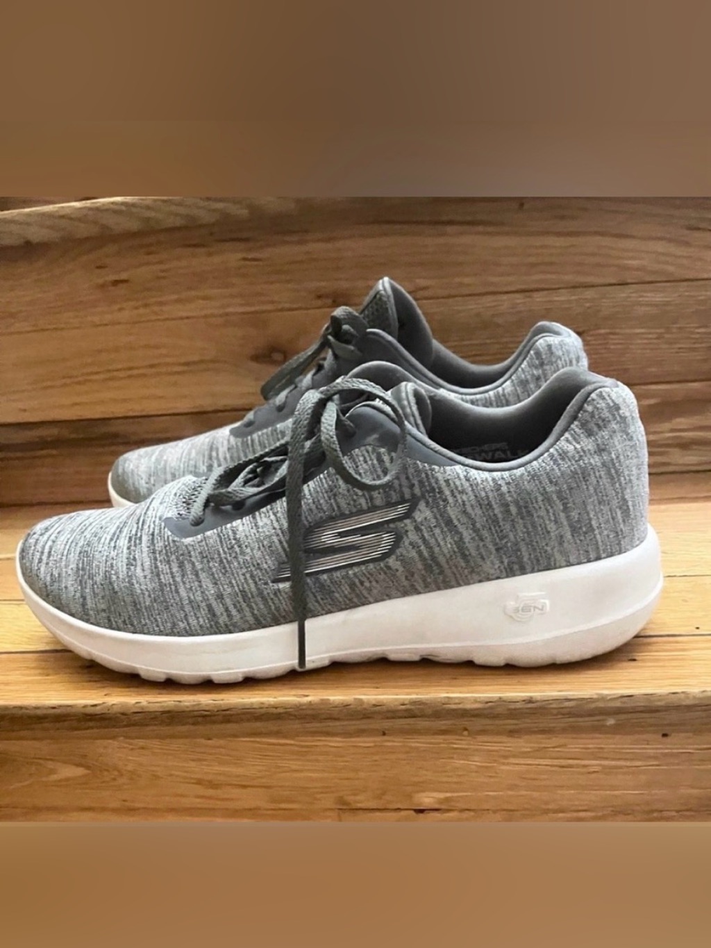 Skechers Gray Knit Lace-Up Athletic Sneakers Size 9